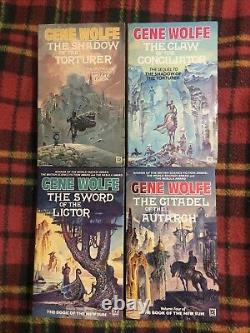 4x Gene Wolfe? Signed Copy Complete Book of the New Sun All Arrow Firsts