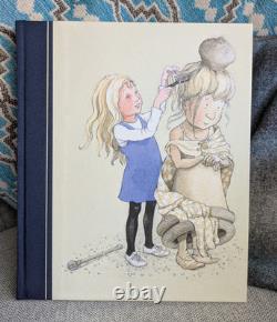 Alice in Wonderland and Looking Glass ltd ed signed Helen Oxenbury Lewis Carroll