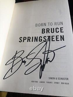 Book Born to Run Hardcover By Bruce Springsteen SIGNED Official Show Merchandise