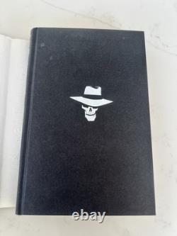 Derek Landy Skulduggery Pleasant Book 1 Signed 1st Edition Hardback