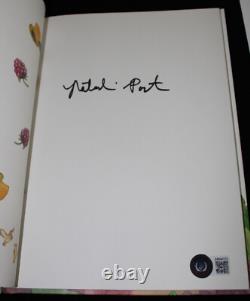 Natalie Portman signed First Edition Book, Star Wars, Thor, Beckett BAS LOA COA