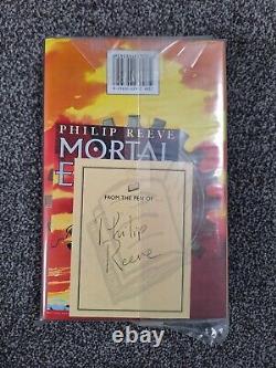 Philip Reeve. Mortal Engines. Signed hardback, first edition. 2001. New