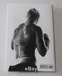 RONDA ROUSEY Hand Signed 1st Edition Auto Biography Book' Signed Edition
