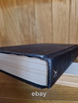 SIGNED A Court of Wings and Ruin by Sarah J. Maas US Hardcover 1st Edition Print