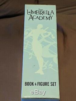 SIGNED+SEALED Umbrella Academy Apocalypse Suite special edition book/figure set
