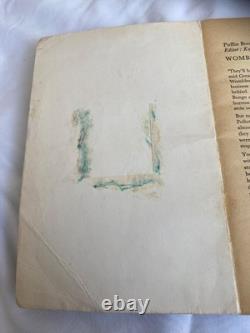 Signed book 1978 edition. Elizabeth Beresford wombling free