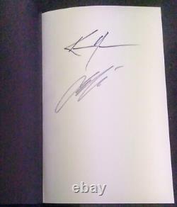 The Book of Elsewhere Deluxe Edition SDCC 2024 SIGNED Keanu Reeves China Miévill