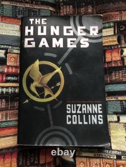 The Hunger Games SIGNED US 1st Paperback Edition Book By Suzanne Collins